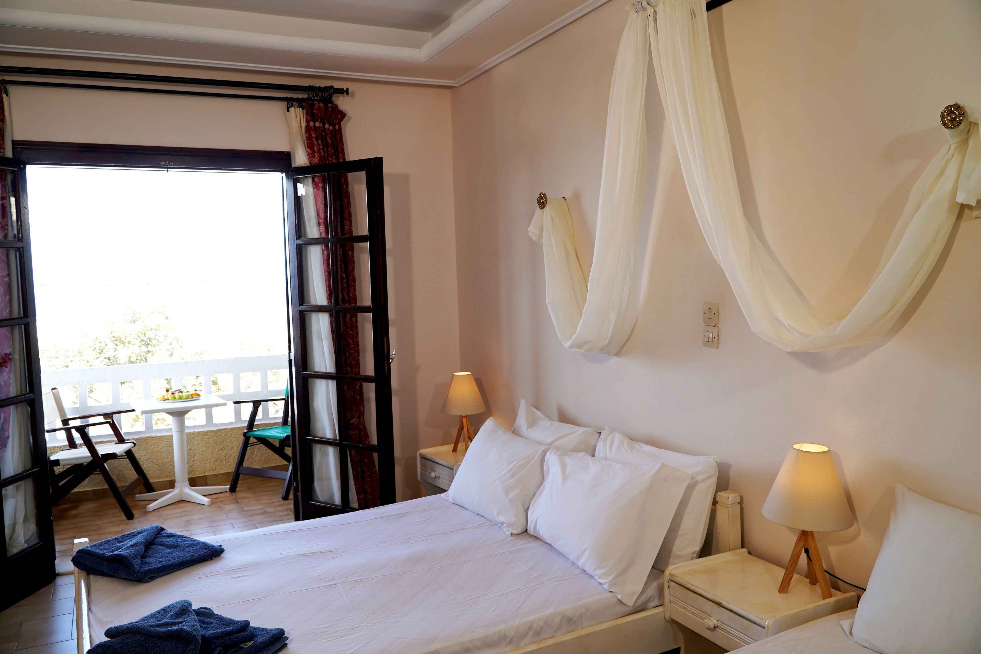 family room | free wifi