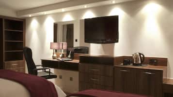 Memory foam beds, desk, iron/ironing board, free WiFi