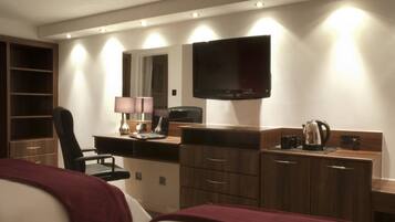 Memory foam beds, desk, iron/ironing board, free WiFi