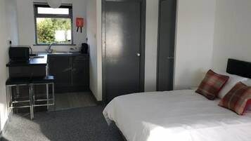 Tweepersoonskamer, en-suite badkamer (Self Catering)