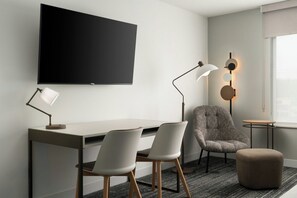 Desk, laptop workspace, blackout drapes, iron/ironing board - TownePlace Suites by Marriott Allentown West (Allentown)