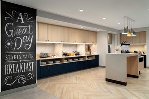 包含每日自助早餐