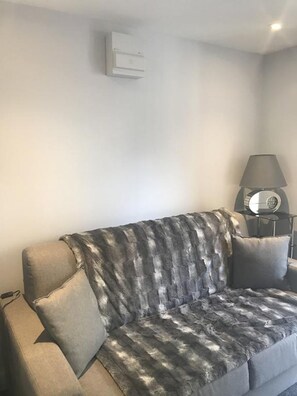 プレミアム スイート エンスイート (An adjoning annex suite )