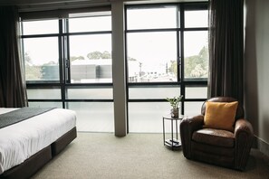 Left Wing Spa Suite | View from room - King and Queen Hotel Suites (New Plymouth)