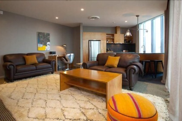 King Henry Suite | Premium bedding, minibar, in-room safe, desk