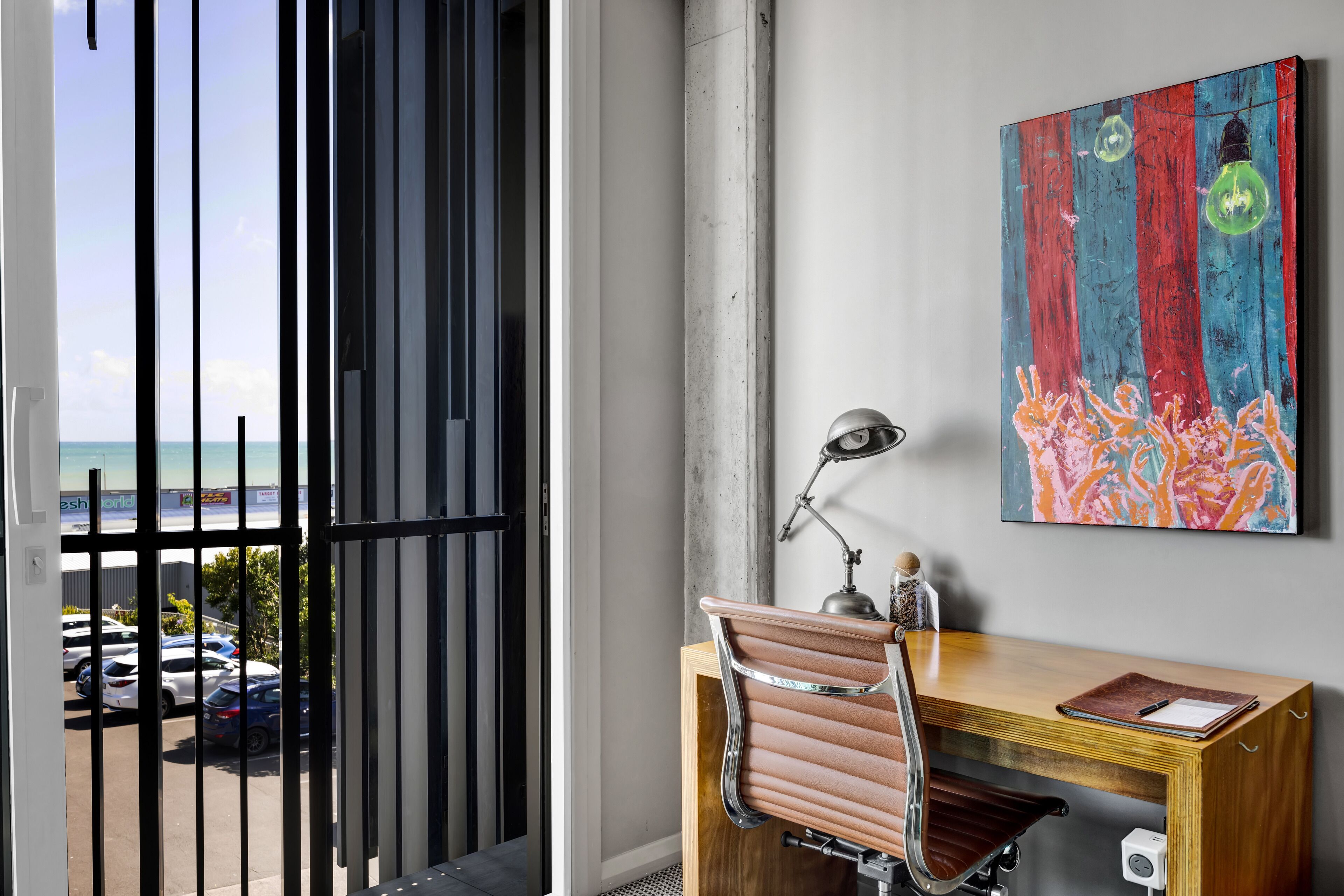 premium suite | 1 bedroom, premium bedding, minibar, in-room safe