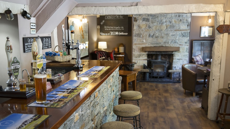 Fox & Hounds