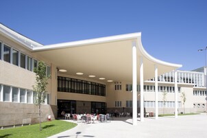 Entrada al alojamiento
