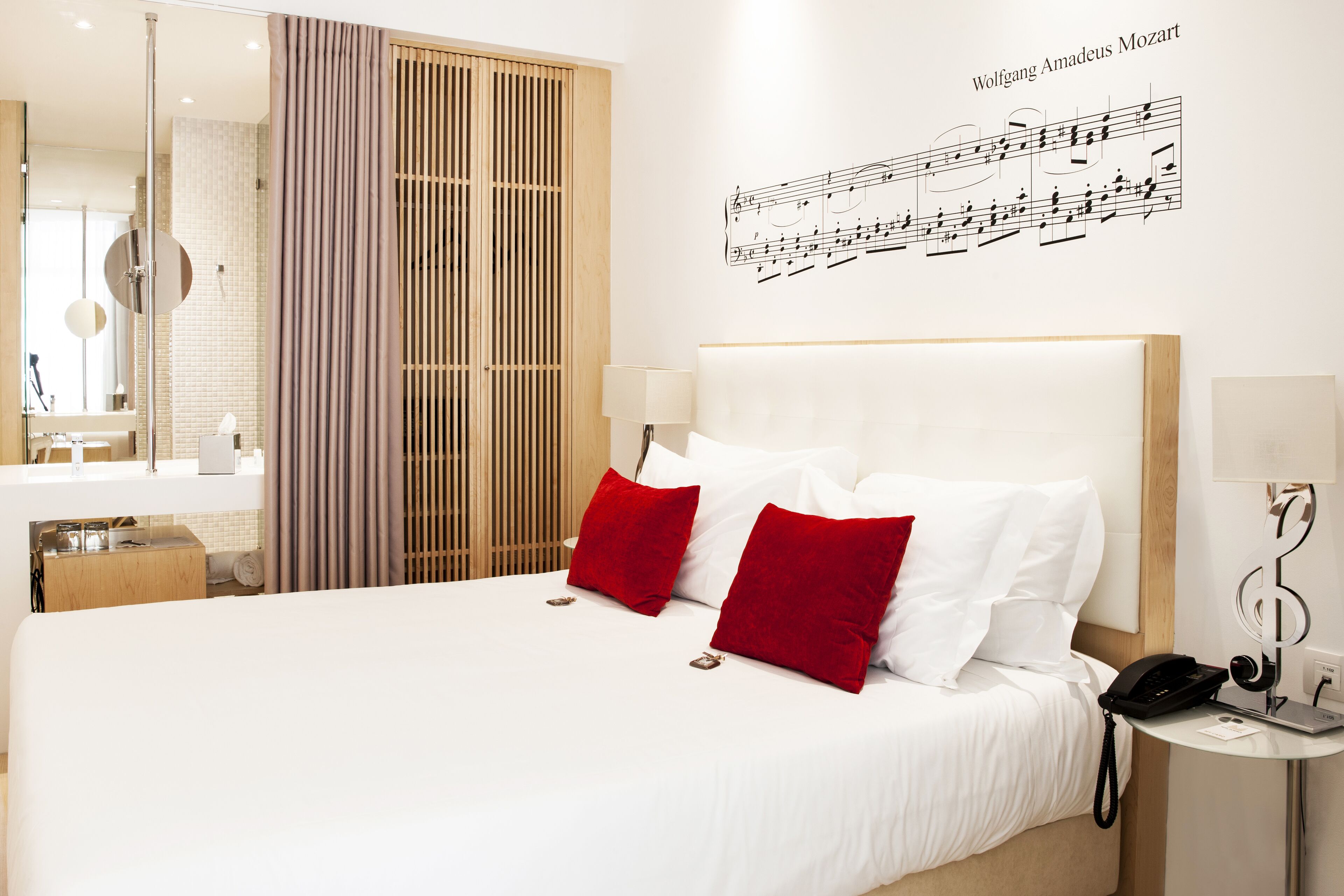 1 bedroom, minibar, in-room safe, desk