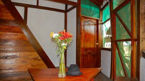 In-room dining - Finca Monoloco (Taura)