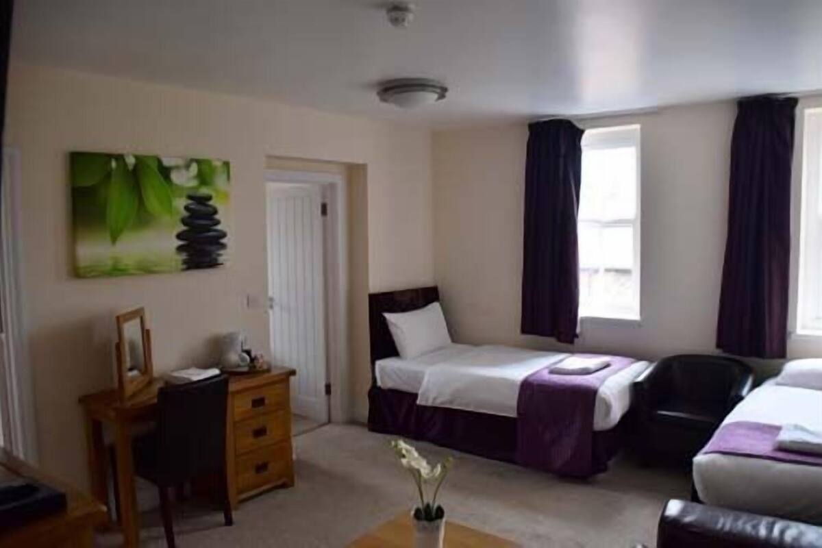 Family Room, Multiple Beds, Non Smoking | Soundproofing, iron/ironing board (on request), WiFi (free), bed sheets