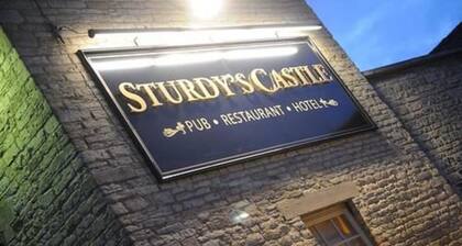 Sturdy's Castle Country Inn