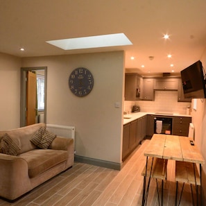 Cottage, Ensuite, Courtyard View (2 bedroom) | Lounge