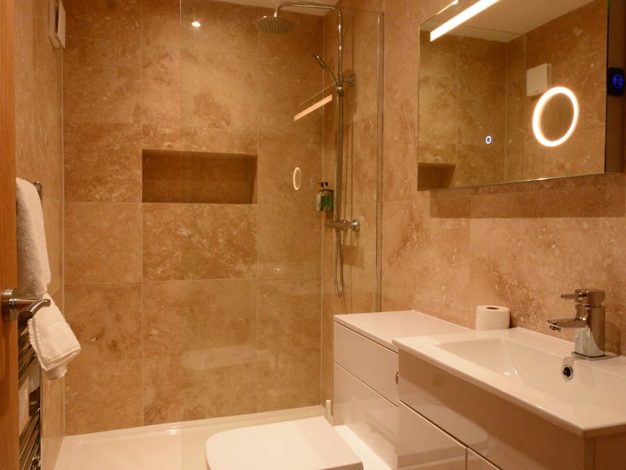 Deluxe-Ferienhaus, mit Bad (2 bedroom) | Badezimmer