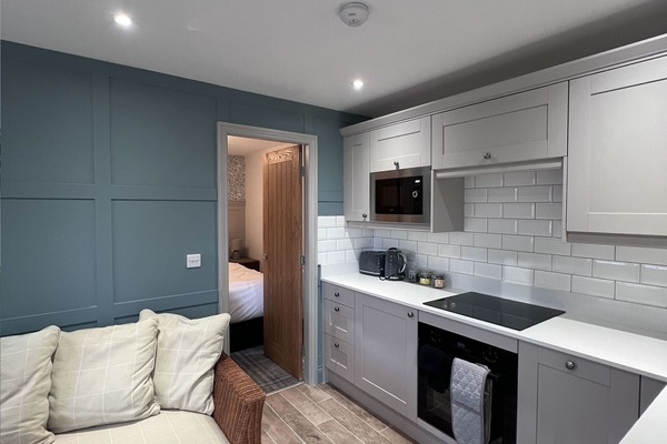 Deluxe Cottage, Ensuite (Spacious) | Private kitchen