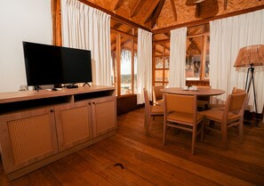 Bungalow Gran Familiar, vista al mar | Wohnbereich