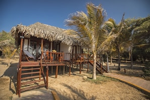 Minibar, coffres-forts dans les chambres, Wi-Fi gratuit, draps fournis