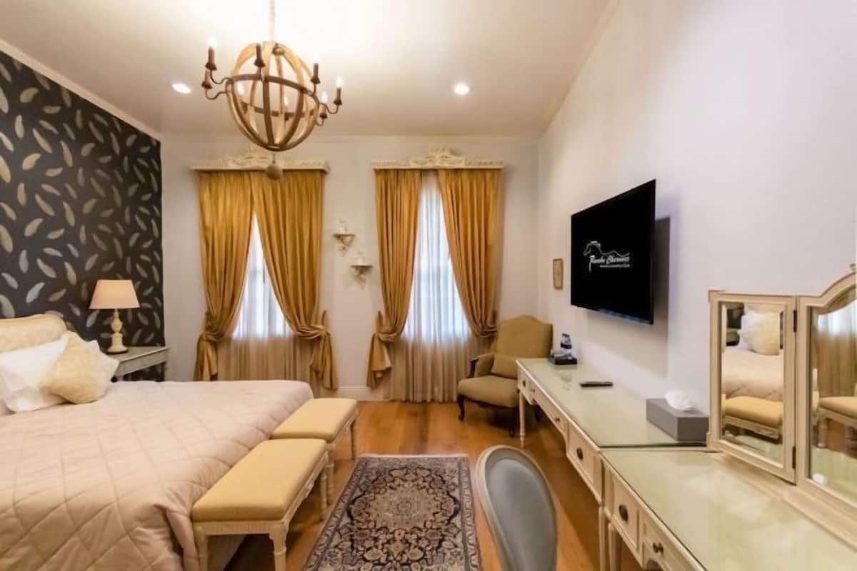 1 bedroom, minibar, in-room safe, desk