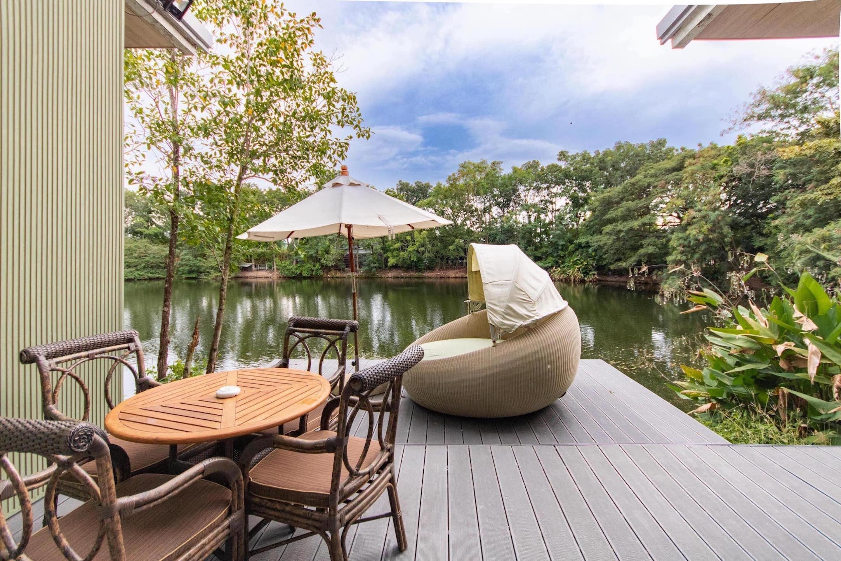 two bedrooms villa | lake view