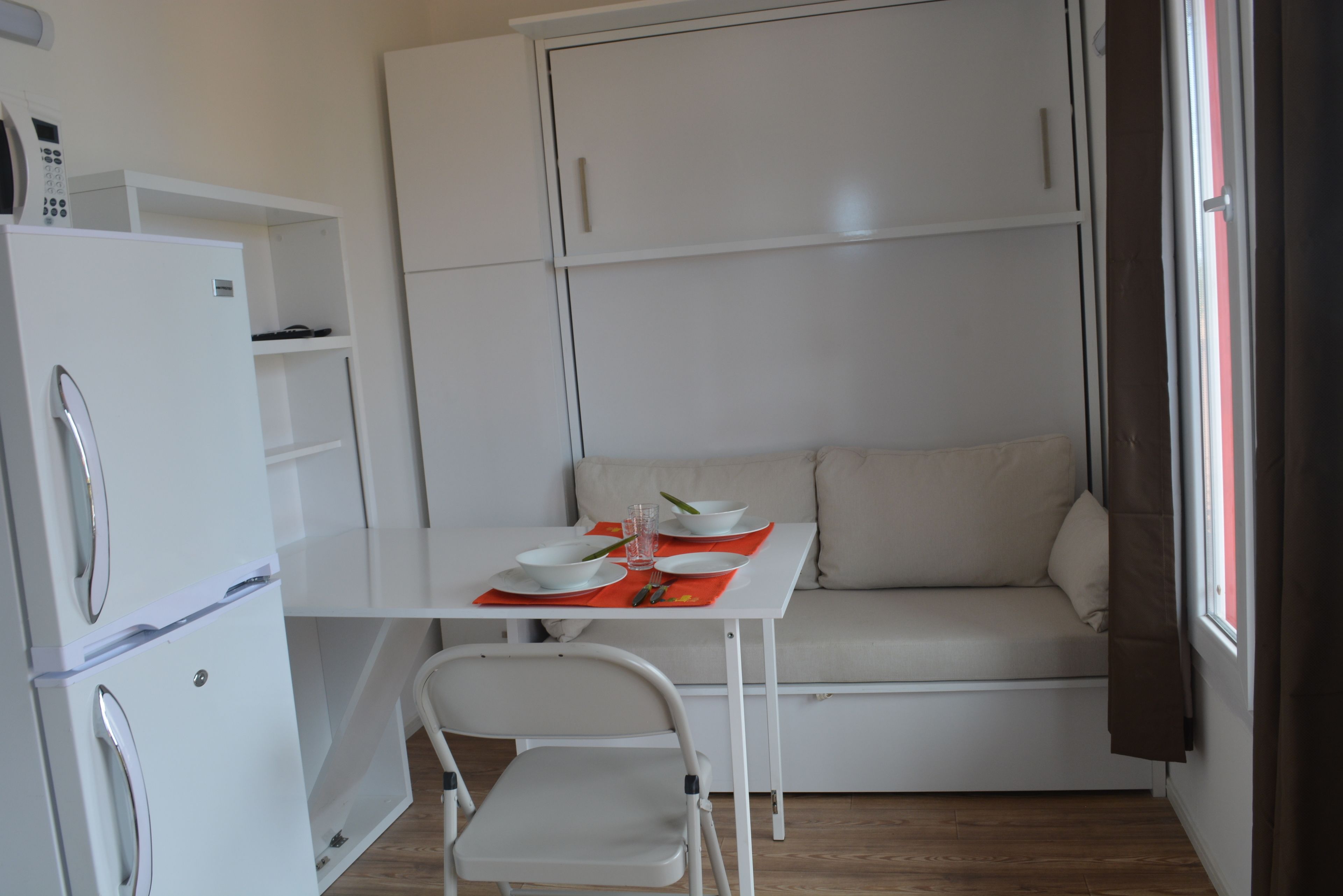 design studio, 1 queen bed, pool view, poolside | 1 bedroom, in-room safe, individually decorated, individually furnished