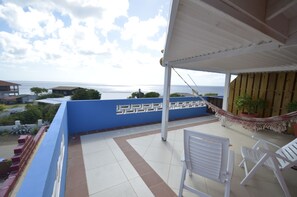 Deluxe Apartment, 1 Bedroom | Terrace/patio - Nos Krusero Apartments (Sabana Westpunt)