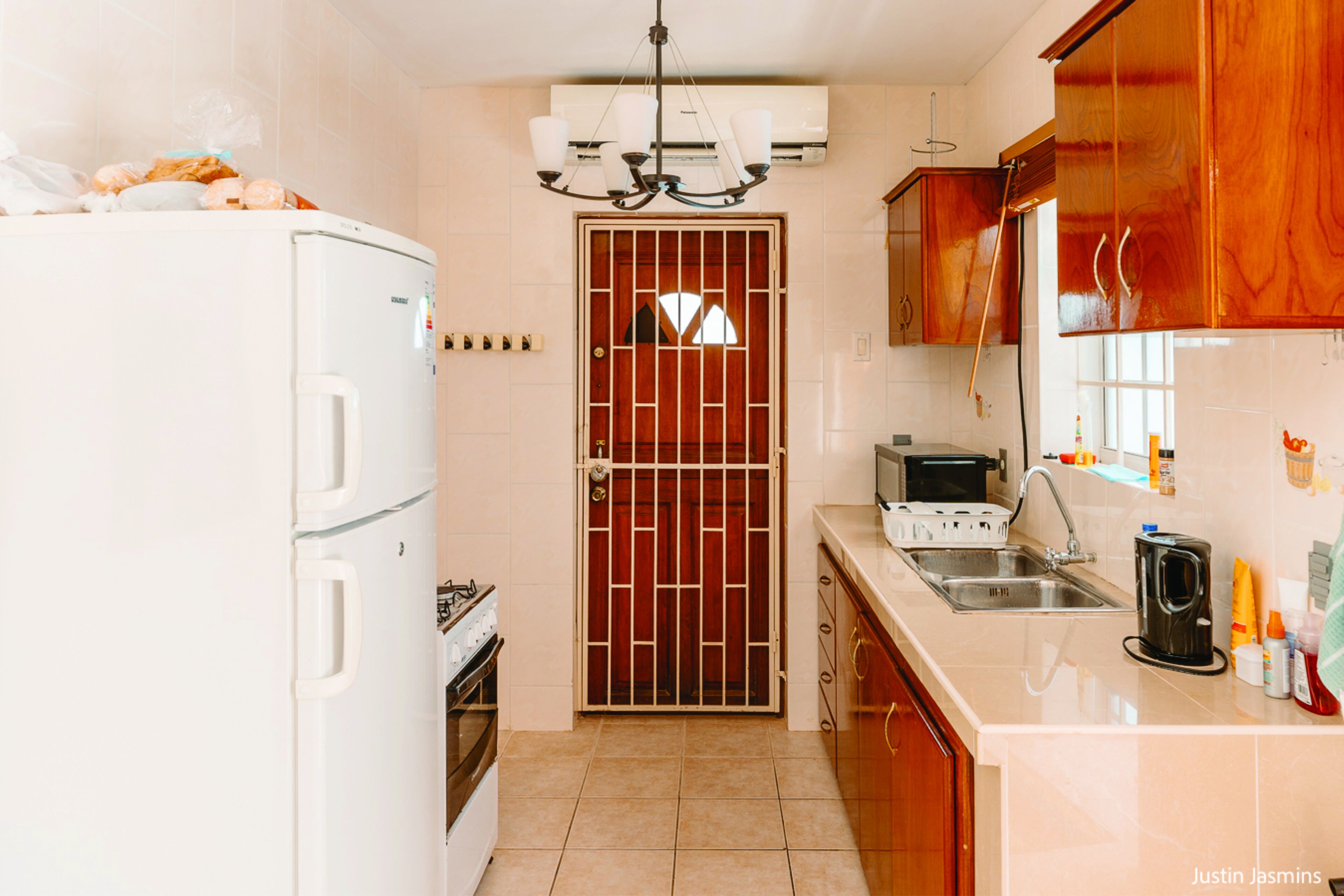 basic apartment, 1 bedroom, accessible | private kitchen | fridge, microwave, stovetop, coffee/tea maker