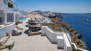 Outdoor pool, open 9:30 AM to 8:30 PM, pool umbrellas, sun loungers