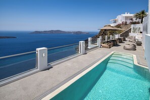 Outdoor pool, open 9:30 AM to 8:30 PM, pool umbrellas, sun loungers