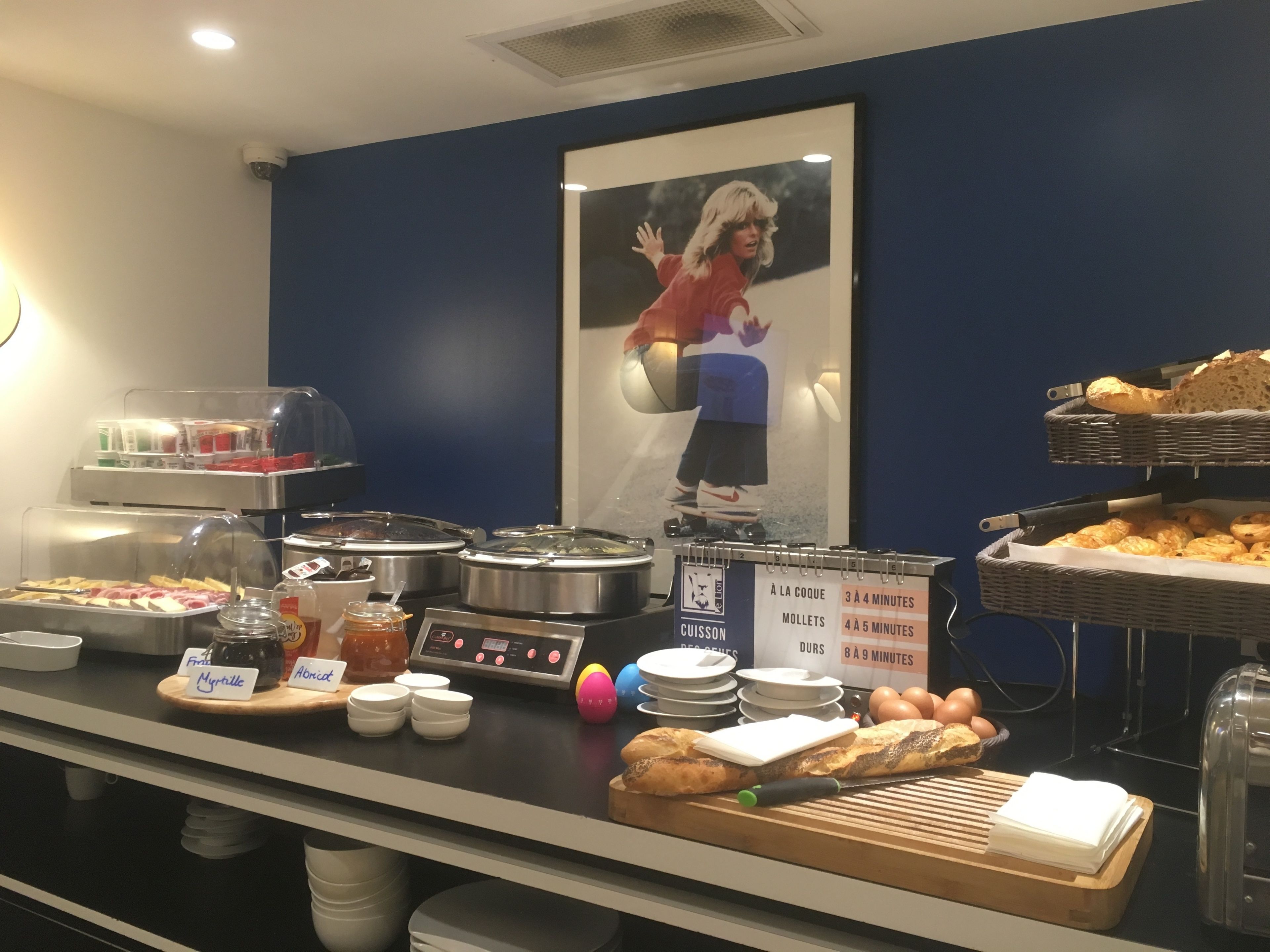 daily continental breakfast (eur 14 per person)
