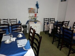 Se sirve desayuno por un coste adicional