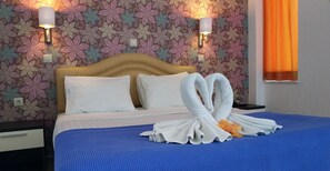 In-room safe, blackout drapes, soundproofing, free WiFi - Hotel Palladion (Rethymno)