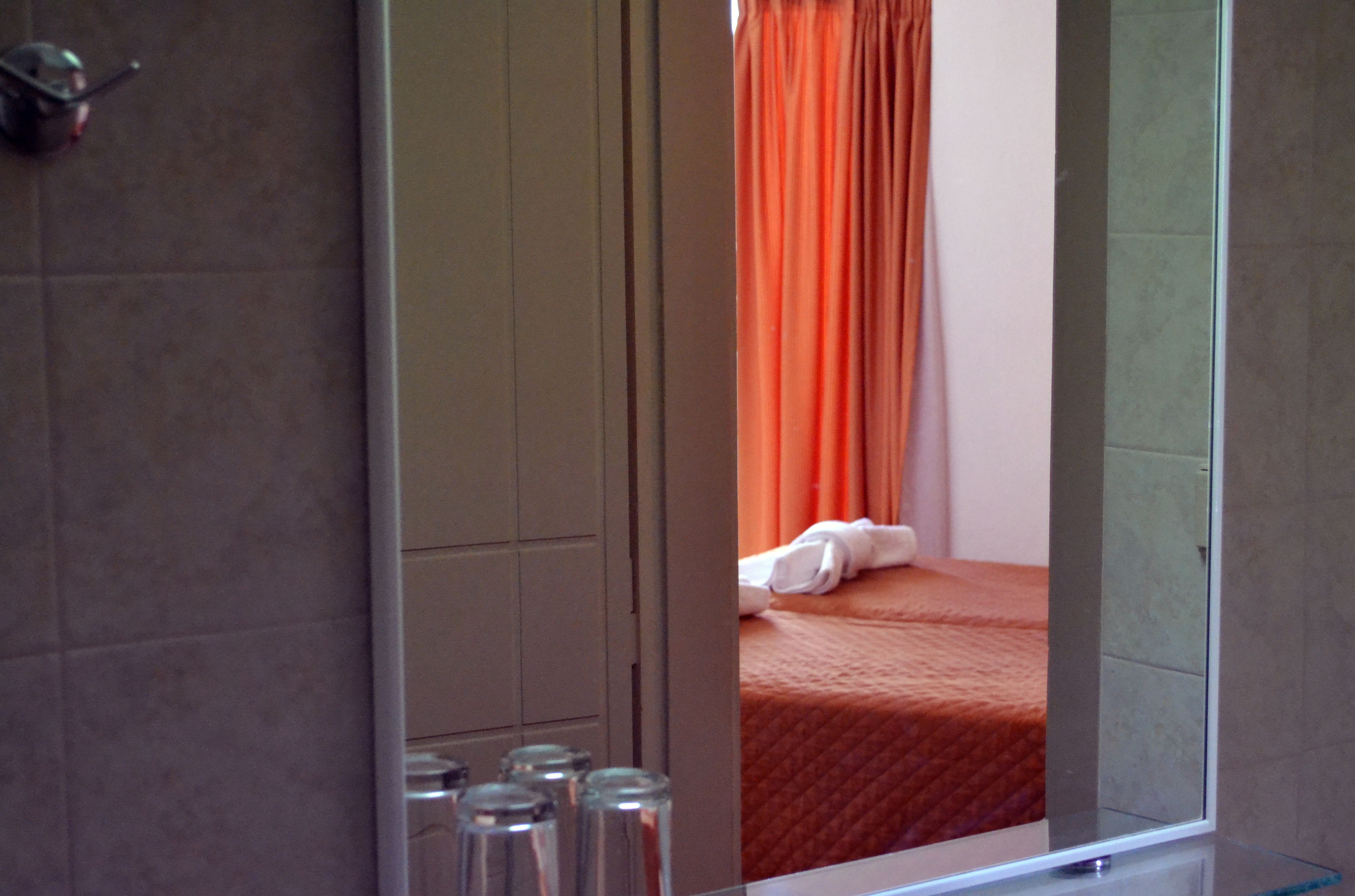 classic twin room, 2 single beds | in-room safe, blackout curtains, soundproofing, free wifi