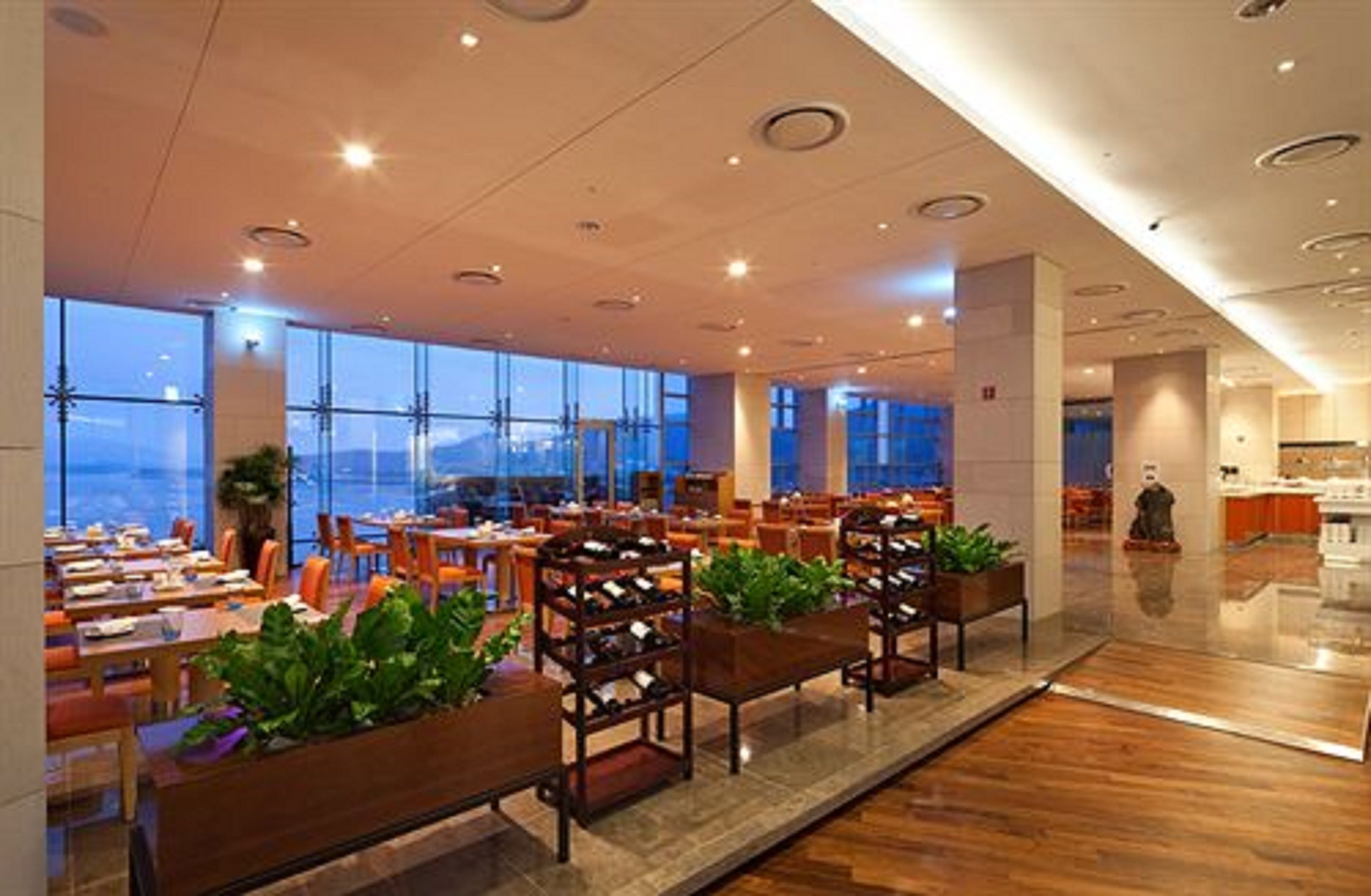 Aamiainen, lounas ja illallinen