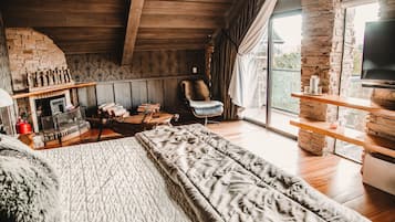 Chalé Winter | Edredons de pluma, camas com colchões pillow-top, frigobar