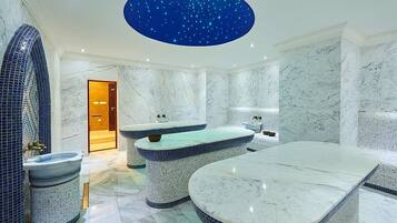 Couples treatment room(s), sauna, steam room, Turkish bath/hammam