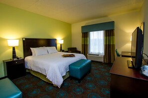 Desk, free WiFi, bed sheets