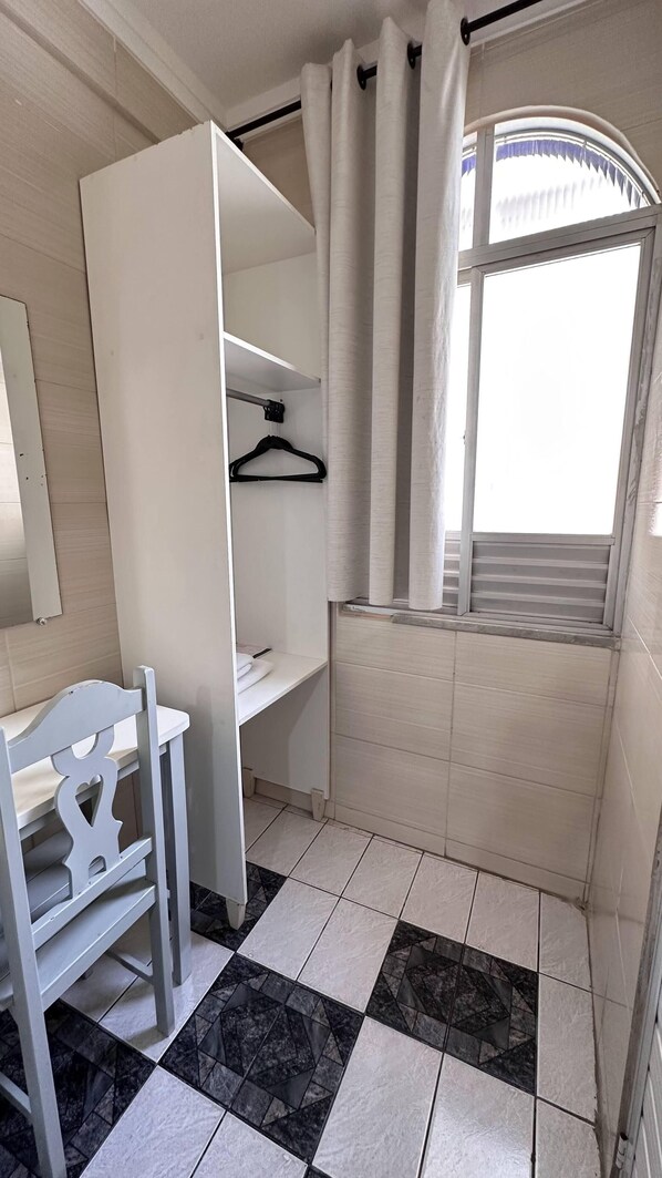 Minibar, individually decorated, desk, blackout curtains - Pousada São Luis (Aracaju)