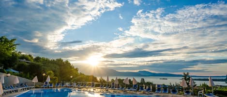 Outdoor pool, pool umbrellas, pool loungers