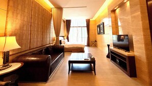 Honeymoon-Suite, 1 King-Bett