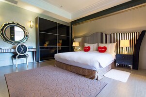 Honeymoon Suite, 1 King Bed (No Pets Allowed) | View from room