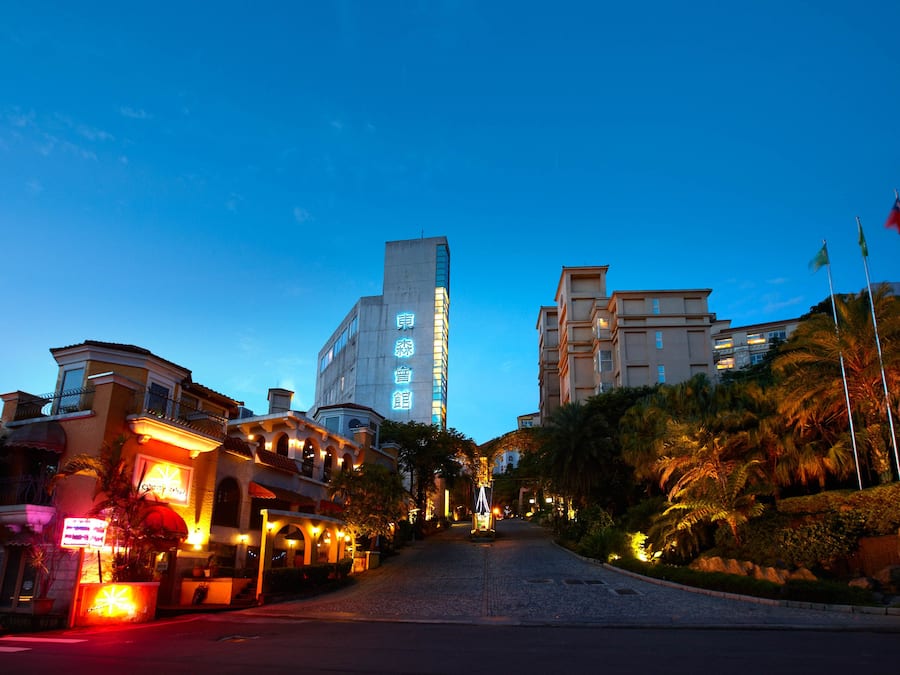 Fachada del alojamiento - Noche