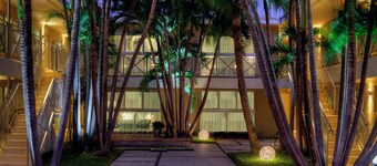1818 Meridian House Apartments and Suites by Eskape Collection