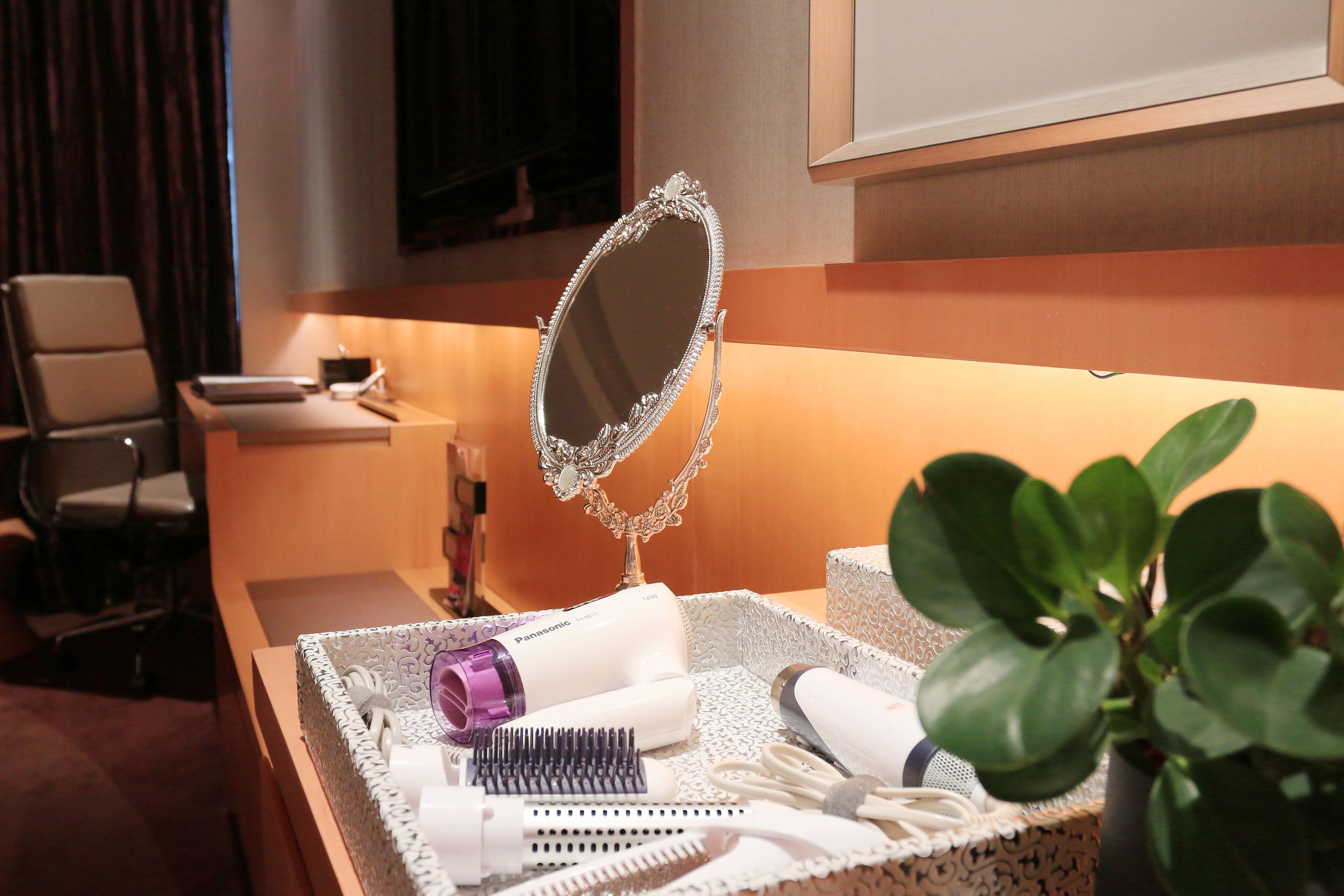 deluxe lady room | minibar, in-room safe, desk, blackout curtains