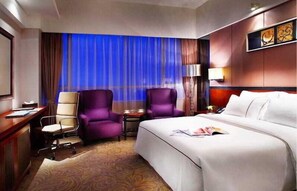 Minibar, in-room safe, desk, blackout curtains