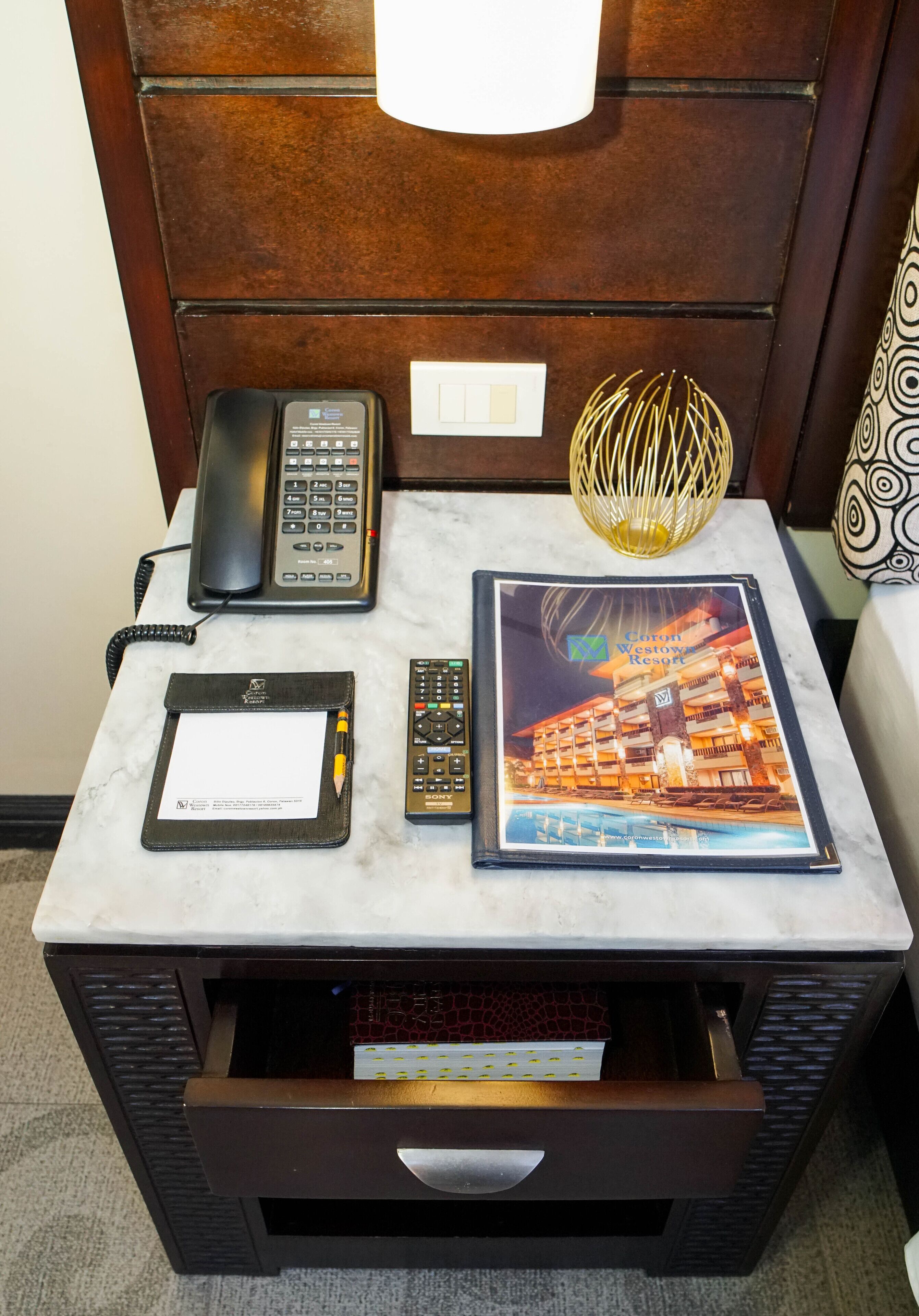 premium double or twin room, 1 bedroom, pool view | premium bedding, in-room safe, desk, laptop workspace