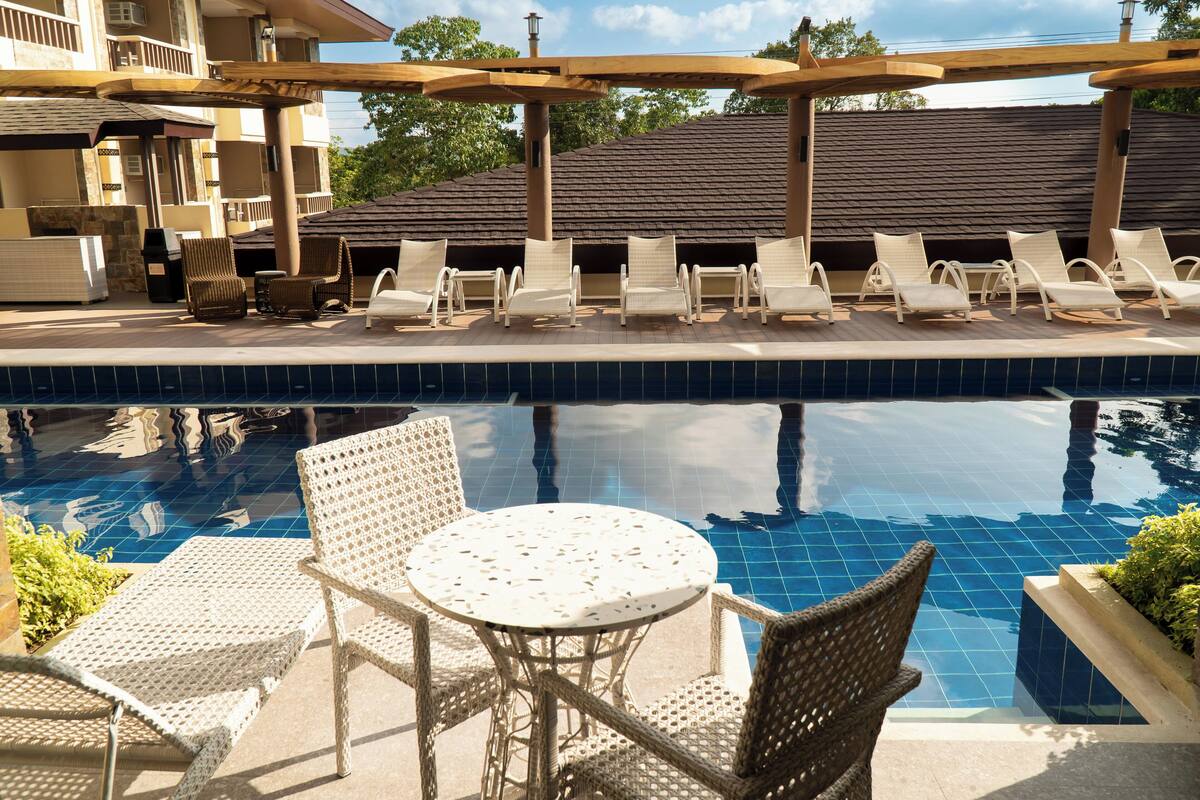 Premier Room, 1 Bedroom, Pool Access | Terrace/patio