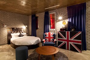 Individuelt dekorert, individuelt innredet og skrivebord