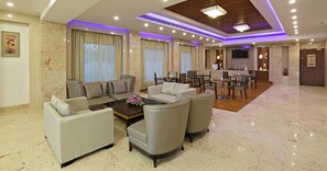 Lobby sitting area - Regenta Central Jal Mahal, Jaipur (Jaipur)