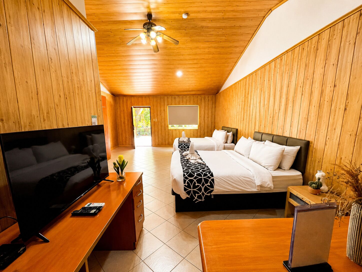 Wifi gratis y ropa de cama 