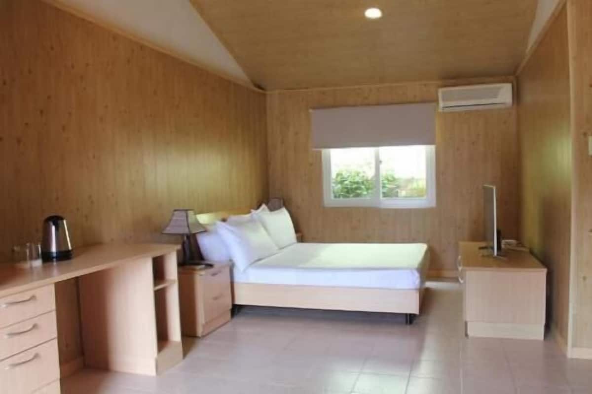 Fer et planche Ă repasser, Wi-Fi gratuit, draps fournis